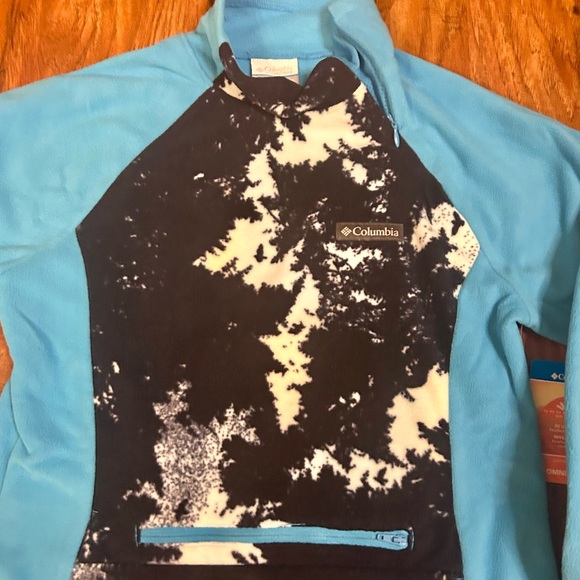 Columbia Women’s  NWT Fleece Pullover Sweatshirt with Front Pocket, Size XS - Picture 3 of 6